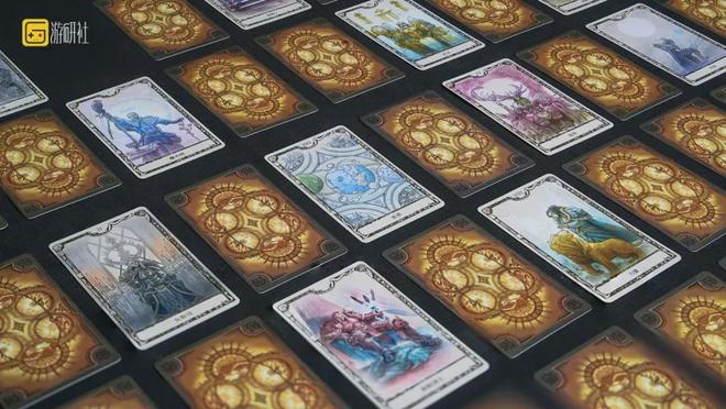 忆入手就是情怀落地艾泽拉斯的 “命运礼物”！ag真人平台第一游戏魔兽塔罗牌：每一张都是回(图3)